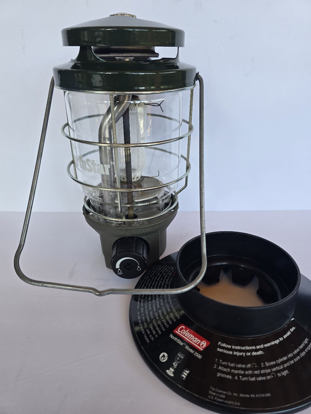 Coleman Northstar 2500 Camping Lantern - Outdoor Party Light